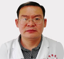 王 勇